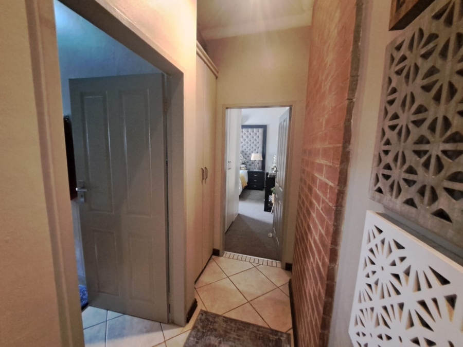 3 Bedroom Property for Sale in Waterval East North West